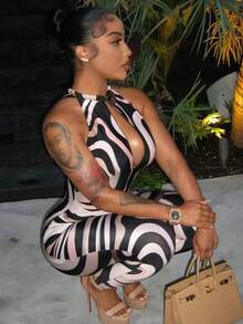 Hollow Slim Hip Jumpsuit Sleeveless Zebra Print Long Jumpsuit Fashionable European And American Clothing Halterneck Front Chest Cut-Out Sleeveless Jumpsuit, Sexy Slim Bodysuit, Unique Design Party Outfit - 玫瑰紅 - 查看 3