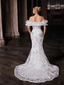 QOQ Romantic Floral Embroidered Strapless Wedding Dress - White - View 2