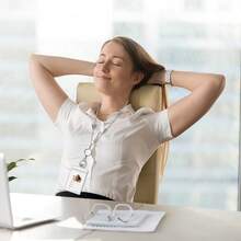 Pcs Badge Lanyard Necklaces Set,3 Pcs Retractable Badge Reel Lanyard Women Stainless Steel Chain With Buckle And 6 Transparent Waterproof ID Holder For Nurse Office Worker, Butterfly, Leaf Shape - 透明 - 查看 5