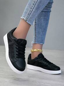 Women's Casual Shoes, Fashion Sneakers, Street Style Lightweight Skateboard Shoes - Black - View 4