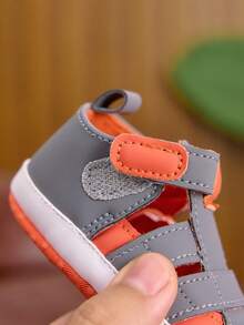 婴儿/幼儿软底休闲混色凉鞋，轻便魔术贴平底鞋，适合室内外穿着，夏季0-1岁 - 灰色 - 查看 8
