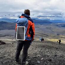 Panel Solar Monocristalino Compacto 8/10 W 6 V Carga De Dispositivos USB Cuatro Puertos 600-800 mA Por Hora Cable De 4.8 M - 10 vatios - Ver 9