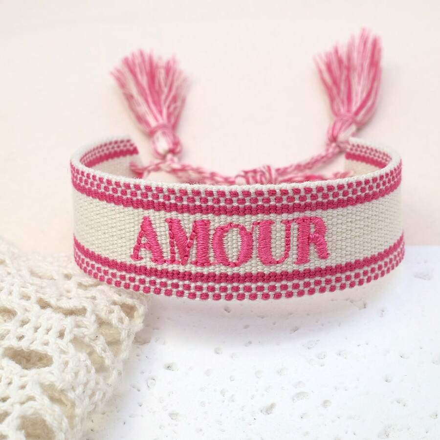1条手工刺绣法式“AMOUR”创意编织复古风格手链，适合情侣佩戴，节日礼物，祝福手环 - 玫紅色 - 查看 1