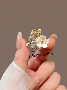 Bộ 2/4 kẹp tóc pha lê hình hoa ly, kẹp tóc thanh lịch dành cho nữ, mẫu mới 2025, kẹp tóc nhỏ cao cấp, phụ kiện tóc sang trọng cho kỳ nghỉ hè, kẹp tóc đi biển. - Vàng - Xem 3
