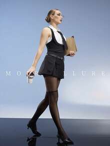 一款女士薄款假大腿打底裤，搭配拼接丝袜。时尚性感的斑马纹连裤袜。优雅百搭。适合日常生活中的各种场合。 - 黑色 - 查看 2