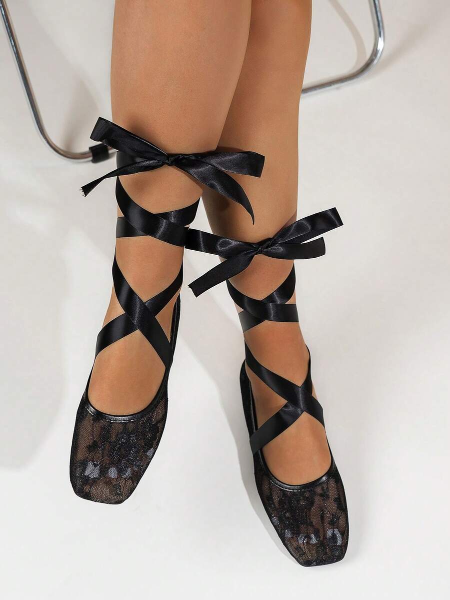 Bow-Tie Bowknot Summer New Women Flat Shoes, Comfortable Breathable Lace Mesh Flat Shoes, Fashionable Casual Gentle Elegant Ballet Shoes - Black - View 1