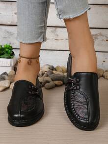 Van Skr Soft-Soled Leather Slip-On Shoes For Middle-Aged & Elderly Mothers, Comfortable Retro Patchwork Loafers, Casual Walking & Commuting Shoes - Black - View 5