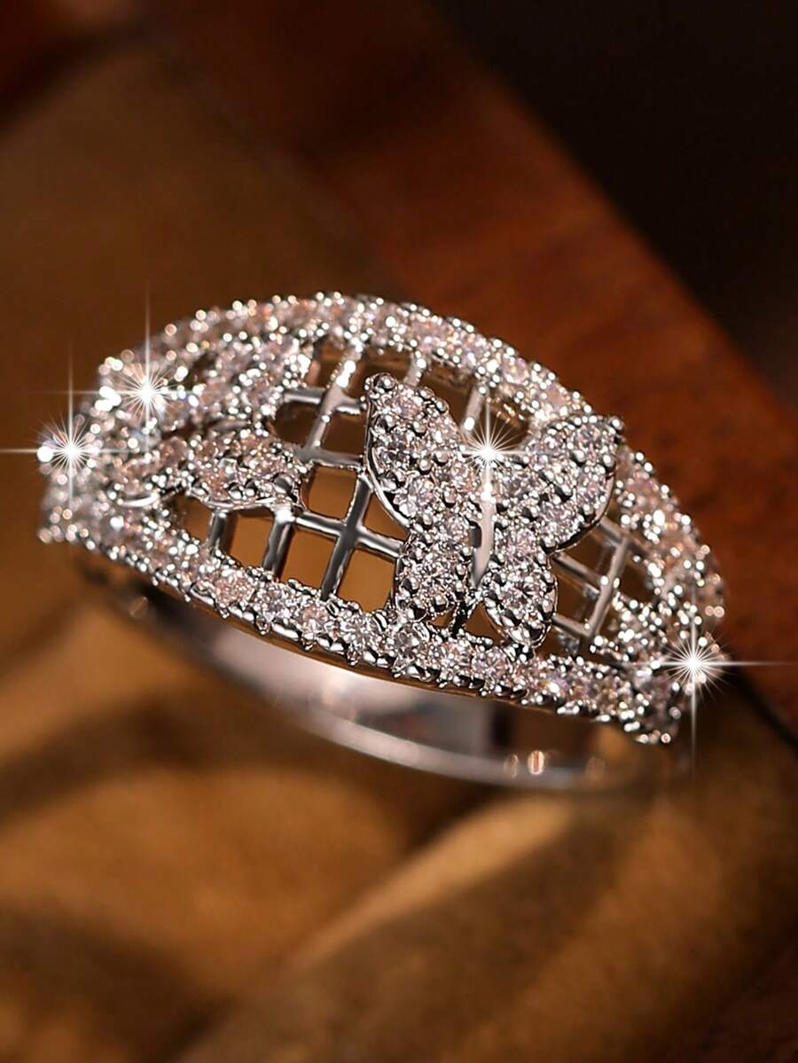 1 pieza Anillo único elegante con diseño de mariposa hueco, incrustado con circonita cúbica, un encanto para mujer para compromiso, Día de la Madre, vacaciones, fiesta de viaje, regalo de cobre - Blanco - Ver 1