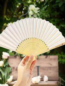 Personalized Wedding Hand Fan, White Letter Carved Folding Fan, Customized Bridesmaid Gift, Special Occasion Fan, Summer Wedding, Rustic Style, Retro Style, Unisex, Student Supplies, Suitable For Teenagers, Middle School, High School, College Students, Customized Wedding Accessories, Lightweight And Comfortable - 彩色 - 查看 7
