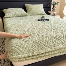 Guiqiqi Luxury European-Style Embossed Thickened Fitted Sheet - All-Season Thickened Warm Mattress Protector, Soft Machine Washable Bedding, Deep Pocket Design, Available In Multiple Sizes To Fit Single Beds, Standard Double Beds, King Double Beds, All Sizes (Without Pillowcase). - Green - View 15