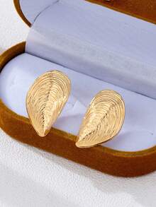 1 Paar modische, minimalistische, zarte goldfarbene strukturierte Muschel-Ohrstecker, Ozean-Stil Accessoire für Frauen, geeignet für den täglichen Gebrauch, Urlaub, Party - Gold - Übersicht 4