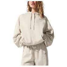 Alo Yoga Women's Accolade Hoodie | Premium Heavyweight French Terry Fleece Sweatshirt | Luxury Soft Oversized Hooded Pullover | Classic Athletic Streetwear Essential | Urban Fashion Loose Fit Casual Lounge Wear With Signature Chrome Logo - Bone - View 5
