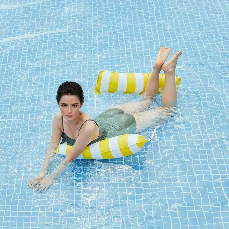 1/2 piezas Tumbona inflable a rayas, material de PVC duradero, hamaca flotante de doble tubo, diseño plegable, adecuado para actividades al aire libre en la playa y la piscina, tumbona de relajación en el agua, flotador de piscina, esenciales de playa, flotador de piscina - Multicolor - Añade 3