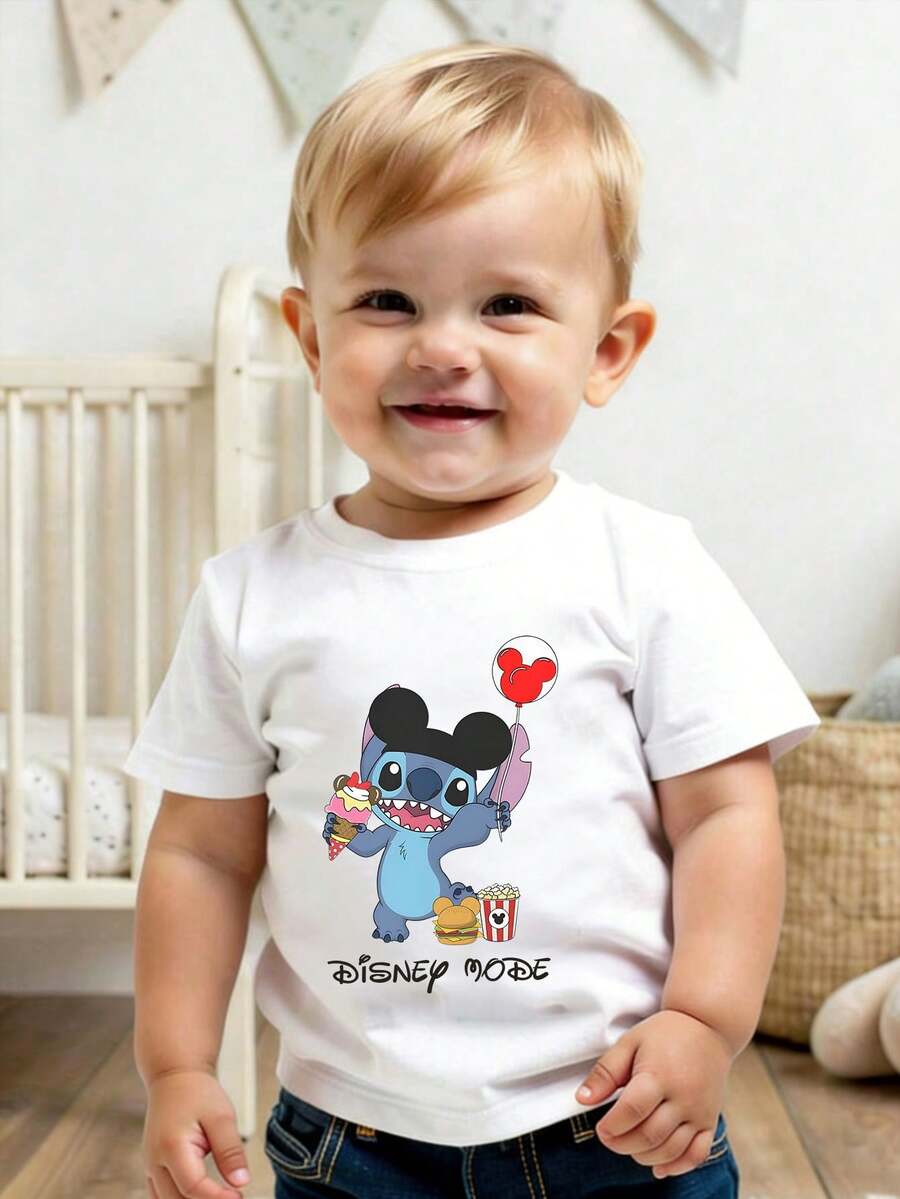 This Casual And Simple Crew-Neck Short-Sleeved T-Shirt Features A Disney Winnie The Pooh Design Hanging From A Mickey Mouse Ear-Shaped Balloon, And Is Designed For Both Baby Boys And Girls, Making It Ideal For Summer Wear. - 白色 - 查看 1