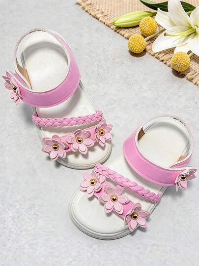 تصميم مزخرف ثلاثي الأبعاد مصنوع من الأقمشة الناعمة مانع للانزلاق، مناسب للأقدام الصغيرة، مثالي للحفلات والأعياد والنزهات الصيفية