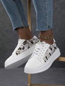 2026新款女士系带休闲运动鞋，白色运动鞋，滑板鞋，轻便街头滑板鞋 - 黑與白 - 查看 6