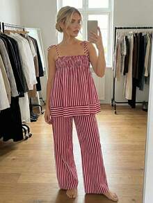 Women Summer Striped Set Tie Shoulder Ruffle Tops and Straight Pants 2 Piece Casual Outfit - Rojo - Ver 2