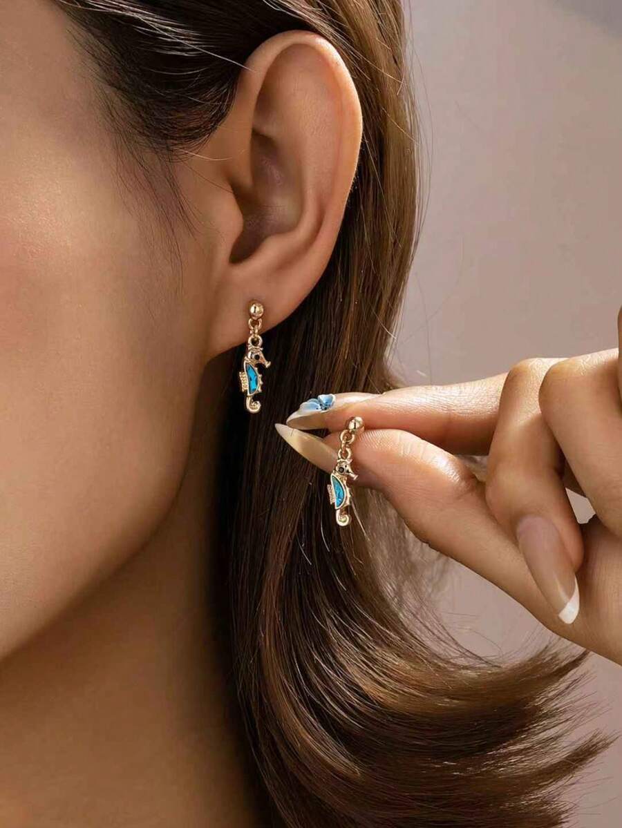 1 Pair Women's Gold Seahorse Stud Earrings, Blue Acrylic Inlaid Ocean Drop Earrings, Summer Beach Jewelry, Minimalist Design Suitable For Daily Wear - Multicolor - View 1