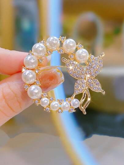 Vintage French Pearl Brooch, Elegant Design Lapel Pin, High-End Exquisite Accessory For Dresses And Suits To Prevent Wardrobe Malfunction