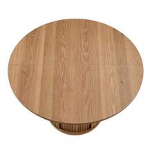 Mesa de comedor redonda de 120 cm para 4-6 personas, mesa de comedor redonda con barandilla de madera, con dos compartimentos de almacenamiento, mesa de comedor moderna de estilo rústico para cocina, sala de estar - Nuez - Ver 10