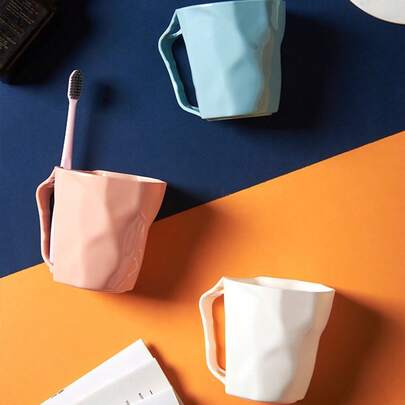 1个漱口杯，简约创意双色牙刷架，情侣款浴室杯