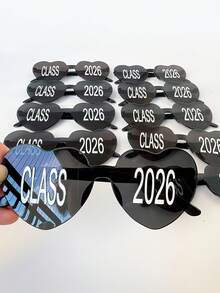 10件套2026届毕业派对拍照道具，包括“2026届”贴纸、黑色心形眼镜、毕业派对用品和礼物 - 黑色愛心眼鏡 - 查看 1