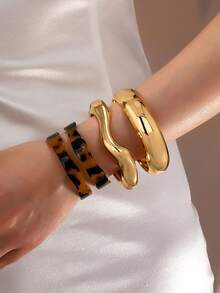 3件套极简几何不对称厚重纹理金色手镯套装，适合女性，厚实光滑哑光重金属锌合金材质 - 彩色 - 查看 7