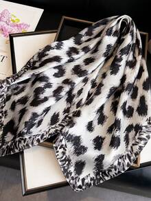 FG383-1 Black and White