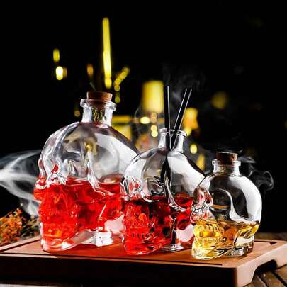 100/180/400/750毫升容量骷髅头造型无铅玻璃醒酒器，可爱骷髅头设计威士忌酒瓶配木塞