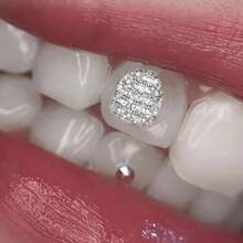 THATBOY Satu set berisi 4 Grillz bergaya Hip Hop yang terbuat dari tembaga dengan inlay zirkonia sintetis, aksesori berkilau untuk perhiasan. Hadiah untuk artis rap dan hip hop, cocok untuk pria dan wanita. - MultiWarna - View 8