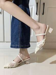 女士白色高跟鞋，时尚花卉网纱蕾丝粗跟，仙女风春夏新款闭趾凉鞋，露跟凉鞋，性感纯色，适合搭配连衣裙、旗袍、舞蹈鞋 - 白色 - 查看 6