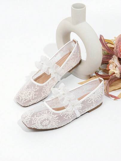 Lace Pearl Strap Solid Color Fashion Elegant Preppy Party Commute Fairy Punk Retro Wedding Party Outdoor Chinese Style Luxury Lolita Style New Chinese Style Western Style Street Style Western Wedding Chinese Wedding Pearl Lace Patchwork French Ballet Flat Shoes For Women Soft Bottom Low Vamp Versatile Commute Lace Pearl Strap Shoes Wedding Festival Party Office Outdoor Spring Summer New Women Shoes