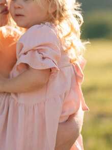 Mommy And Me Family Matching Outfits Mother Daughter Matching Dresses Summer Ruffled Hem Puff Half Sleeve Square Neck Smocked Back Off Shoulder Loose Long Maxi Dress Summer Holiday Beachwear - 粉色 - 查看 6