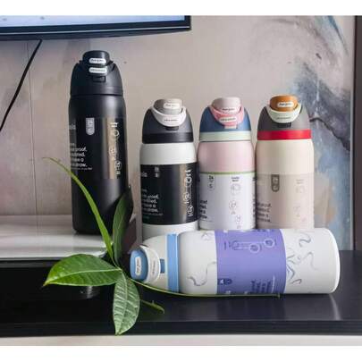 32盎司InsulSteel运动水壶，带吸管，适合运动、旅行和上学；32盎司大容量金属真空保温可重复使用咖啡旅行杯；32盎司便携式水壶，保温/保冷数小时，防汗，耐用；32盎司运动水壶，是户外活动、露营、驾车的理想之选，也是送给健身爱好者的绝佳生日或圣诞礼物。