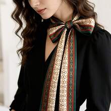 1条女士印花时尚多功能涤纶围巾，方巾，长围巾 - 彩色 - 查看 10