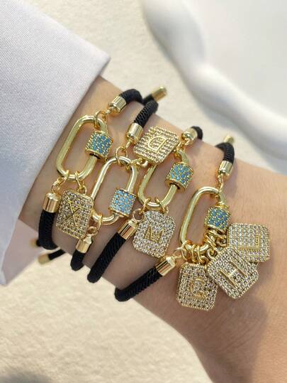 1 pièce Bracelet avec lettre et arbre de vie noir avec fermoir en pierre bleue, convient pour le travail, le port quotidien, les fêtes, les banquets et la décoration de bal. Ce bracelet unique et luxueux est parfait pour les femmes à porter.