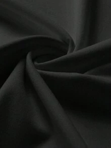 Disney Boy And Girl Casual Fashion Short-Sleeved T-Shirt, Featuring A Cartoon Scene Of A Red Racing Car. Suitable For Party Outfits And Daily Wear. - 黑色 - 查看 6