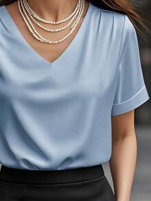1 pieza Blusa de mujer de unicolor de satén con cuello en V y manga corta, elegante y de moda, adecuada para verano, uso diario, oficina, citas, primavera/verano casual en color blanco - Celeste - Ver 4