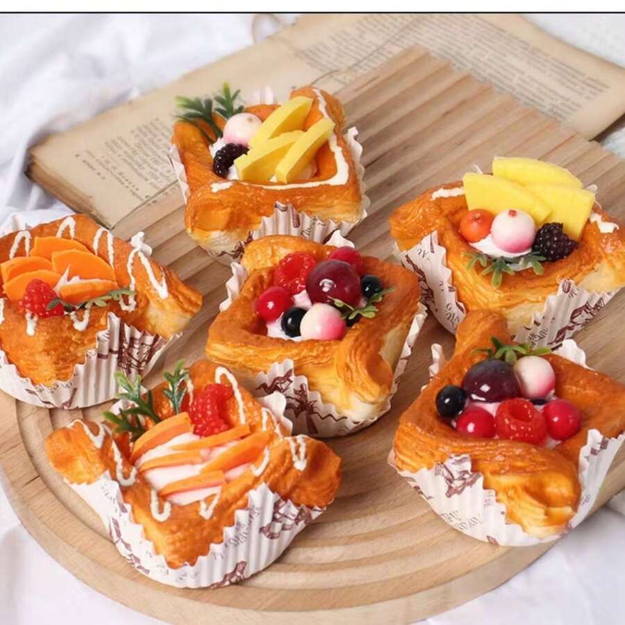 逼真水果蛋糕冰箱贴，创意美食玩具装饰蛋糕挤压粘性减压玩具，低回弹精致蛋糕挤压玩具，送朋友的礼物 - 派对礼物 - 男女皆宜 - 完美礼物 - 热销商品 - 互动社交礼物 - 家居用品 - 男孩女孩都喜欢 - 趣味必备