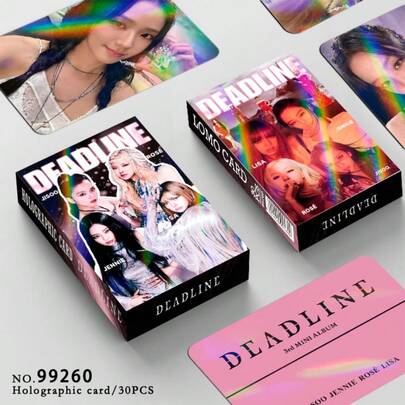 30张BLCK PINK专辑《DEADLINE》全息卡片，Lomo卡片，专为BLINK制作的收藏品，捕捉了四位女孩的温馨瞬间