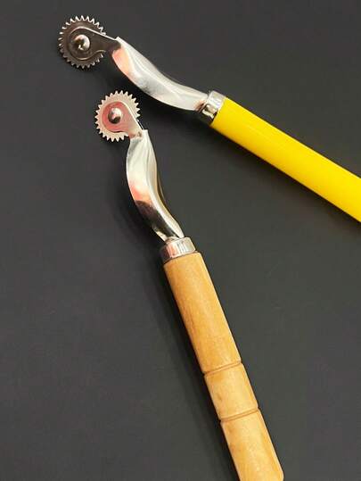 2pcs Marking Wheel, Fabric Wheel, Plastic Handle & Bamboo Handle Marking Wheel, Full Steel Tooth Fabric Wheel Spacing Wheel, Bamboo Handle + Plastic Handle Yellow