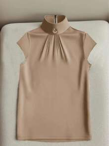 1件女士纯色缎面纽扣拉链优雅时尚短袖衬衫上衣，适合办公室、度假、居家、约会、春季、秋季、夏季穿着。 - 卡其色 - 查看 4