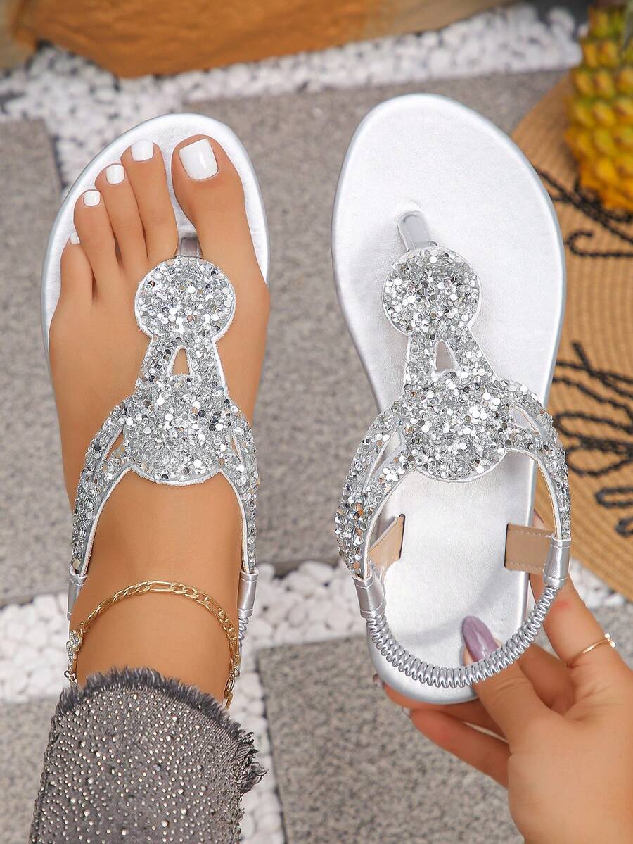 1 Pasang Sandal Jepit Wanita Model Flat dengan Hiasan Rhinestone dan Tali Belakang Elastis, Sandal Pantai Seksi untuk Liburan Luar Ruangan Sehari-hari di Musim Panas