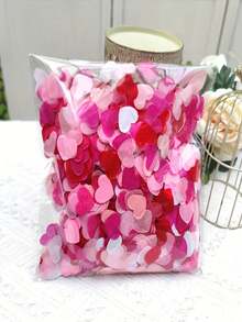 1000/2000pcs Four-Color Heart-Shaped Confetti, Combining Delicate Romantic Elements With Practical Functions, High-Quality Decorative Material Designed For Event Planners, Wedding Stylists, And Those Wishing To Infuse Celebrations With Sweet Affection. Featuring Gradient Red, Deep Pink, Light Pink, And White Heart Shapes, Presenting A Dreamy Visual Effect. - Multicolor - View 3