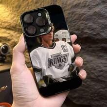 Wayne Gretzky Los Angeles Kings white hockey This stylish is compatible with Samsung, Apple, VIVO, OPPO, , Transsion, ,  and Honor. Made of TPU silicone, it offers shock and drop protection and a superior feel. It's an ideal gift for family, friends, and loved ones, and a perfect choice for valentines day and Year's gift. - Negro - Ver 4