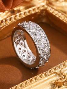 Fashion Four-Claw Round Geometric Ring, Jewelry Gift For Women On Valentine's Day - White - View 3