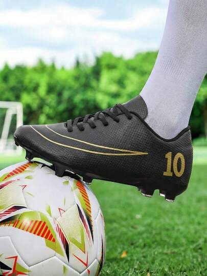 青少年/成人男女通用黑色钉鞋，适用于户外草地足球场