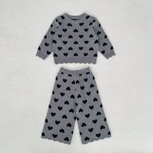 Bộ đồ dệt kim mùa xuân/thu cho bé gái, gồm áo len dài tay họa tiết trái tim và quần dài, kiểu dáng thường ngày, đa năng. - Màu Xám nhạt - Xem 3