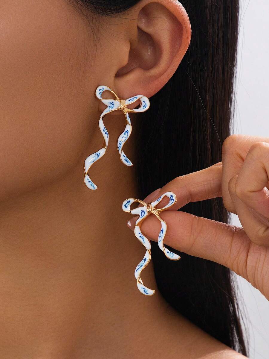 一对优雅手工渐变蓝白蝴蝶珐琅耳坠，温柔婉约的夏季新款女士耳环 - 彩色 - 查看 1