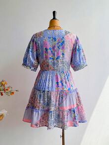 大码女式蓝色碎花V领短袖连衣裙，波西米亚风格，适合复活节海滩、夏威夷音乐节、热带度假等场合，优雅时尚。 - 藍色 - 查看 4